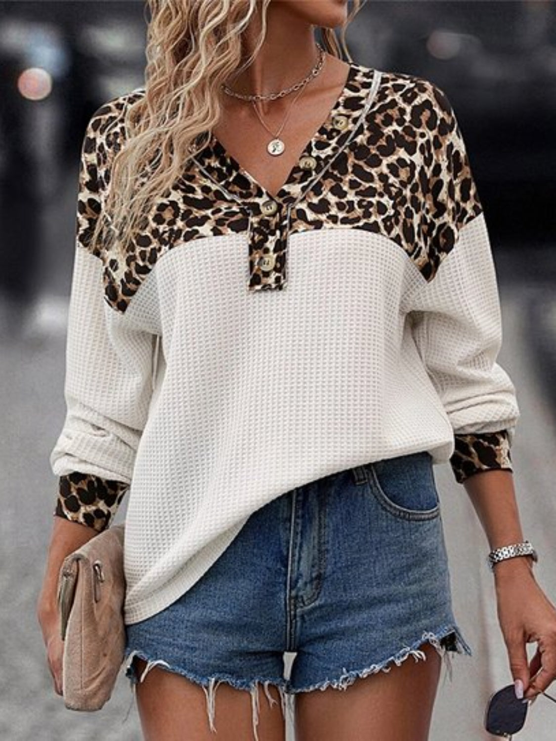 TS | Timeless and stylish winter T-shirt
