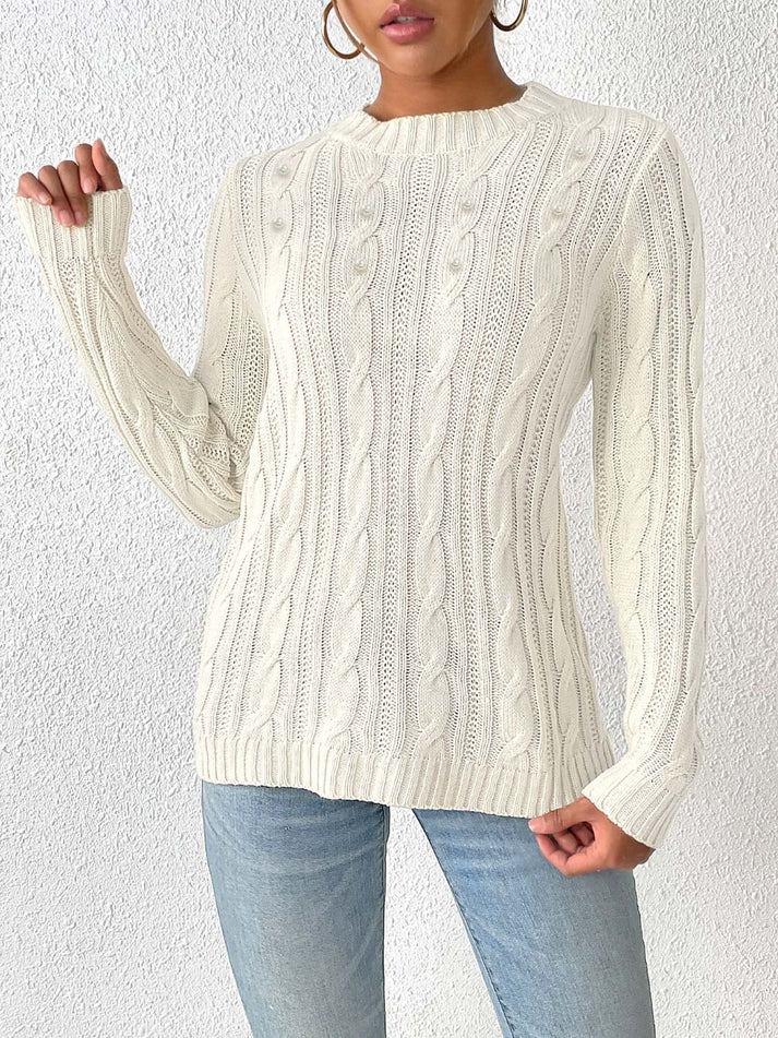 TS | Simple and stylish winter sweater