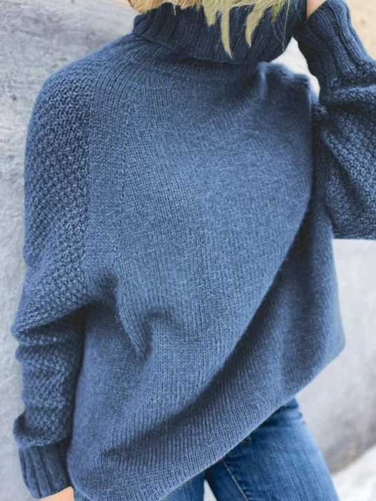 TS | Effortless and chic winter sweaters
