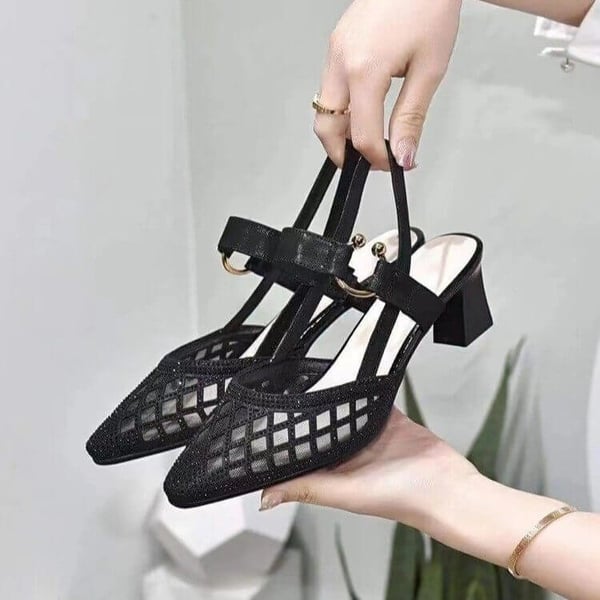 Sandalen met strass-steentjes met spitse teen en enkelbandje