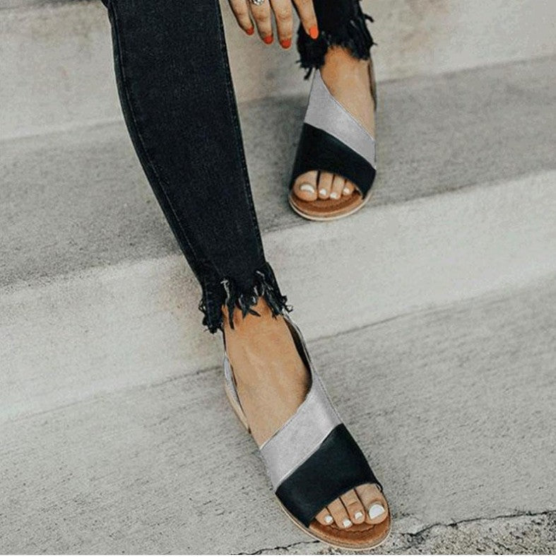 TS | Glamorous and cool sandals