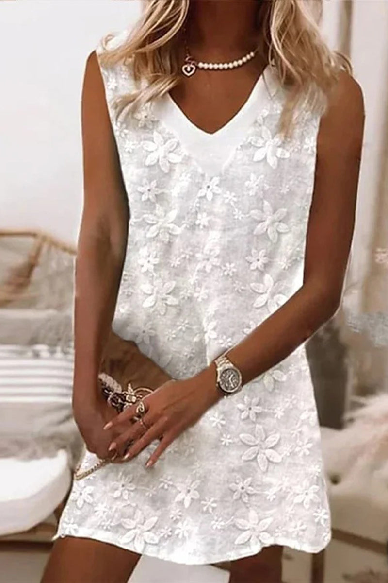 TS | Casual, cute, monochrome embroidered vest dress