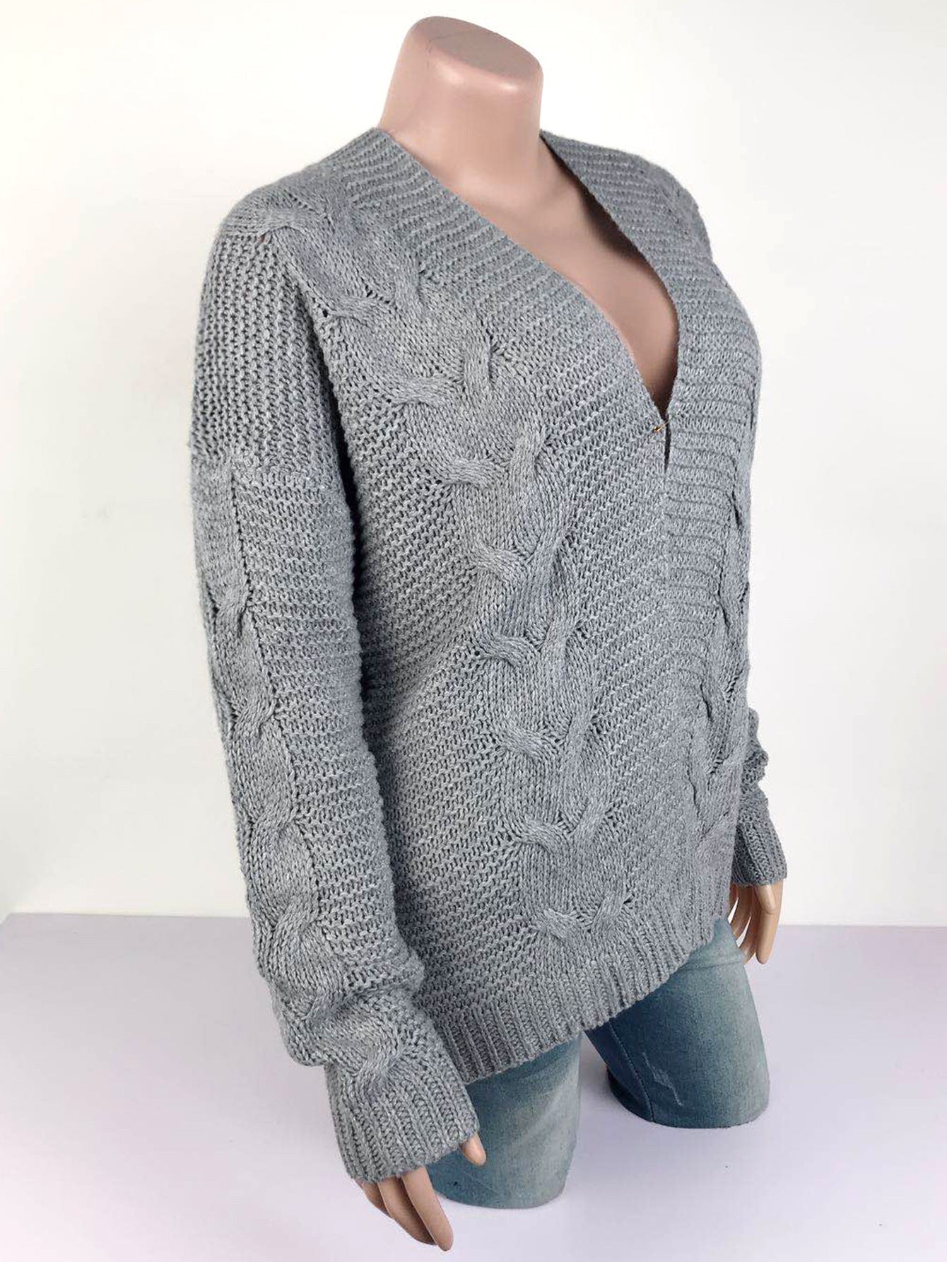 LM | Trendy and elegant sweater