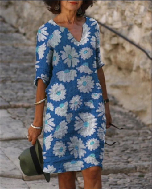 TS | Vintage midi dress with V-neck and half sleeves