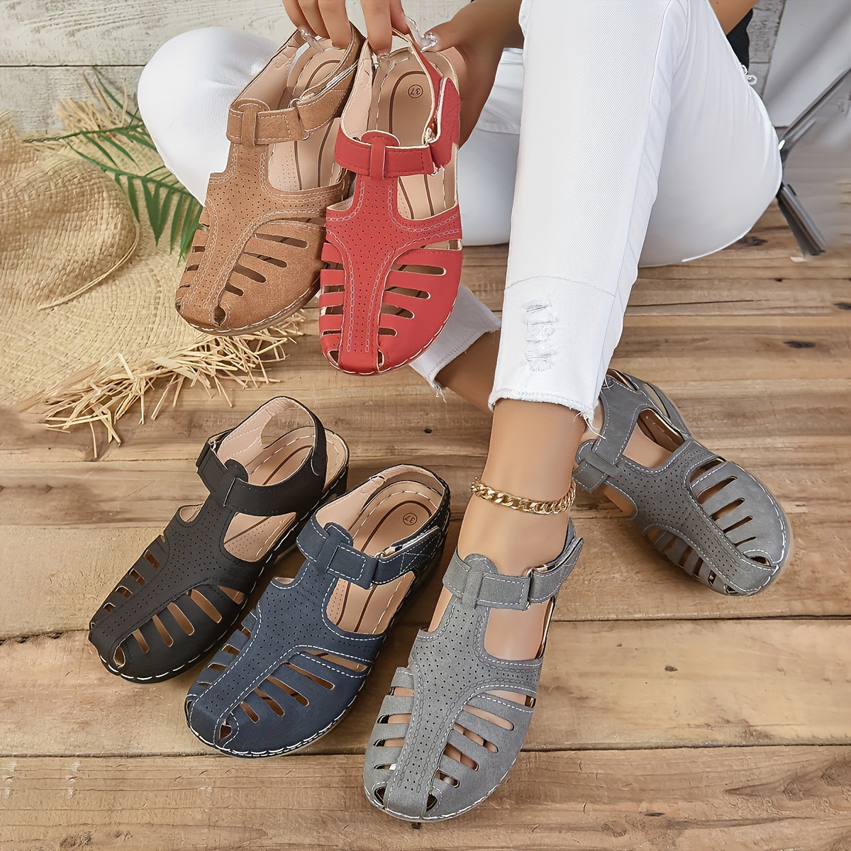 TS | Classic and elegant sandals