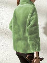 LM | Uncomplicated and chic winter coat
