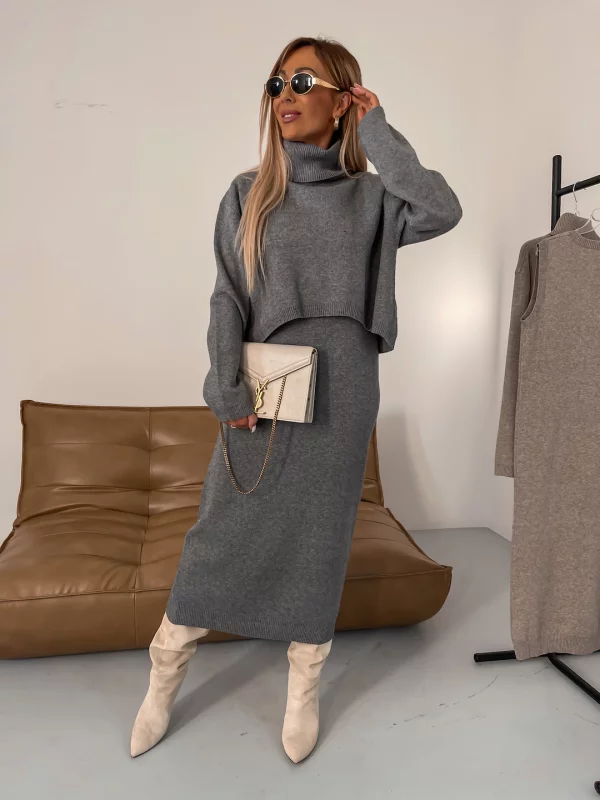 LM | Classic and elegant winter blouse