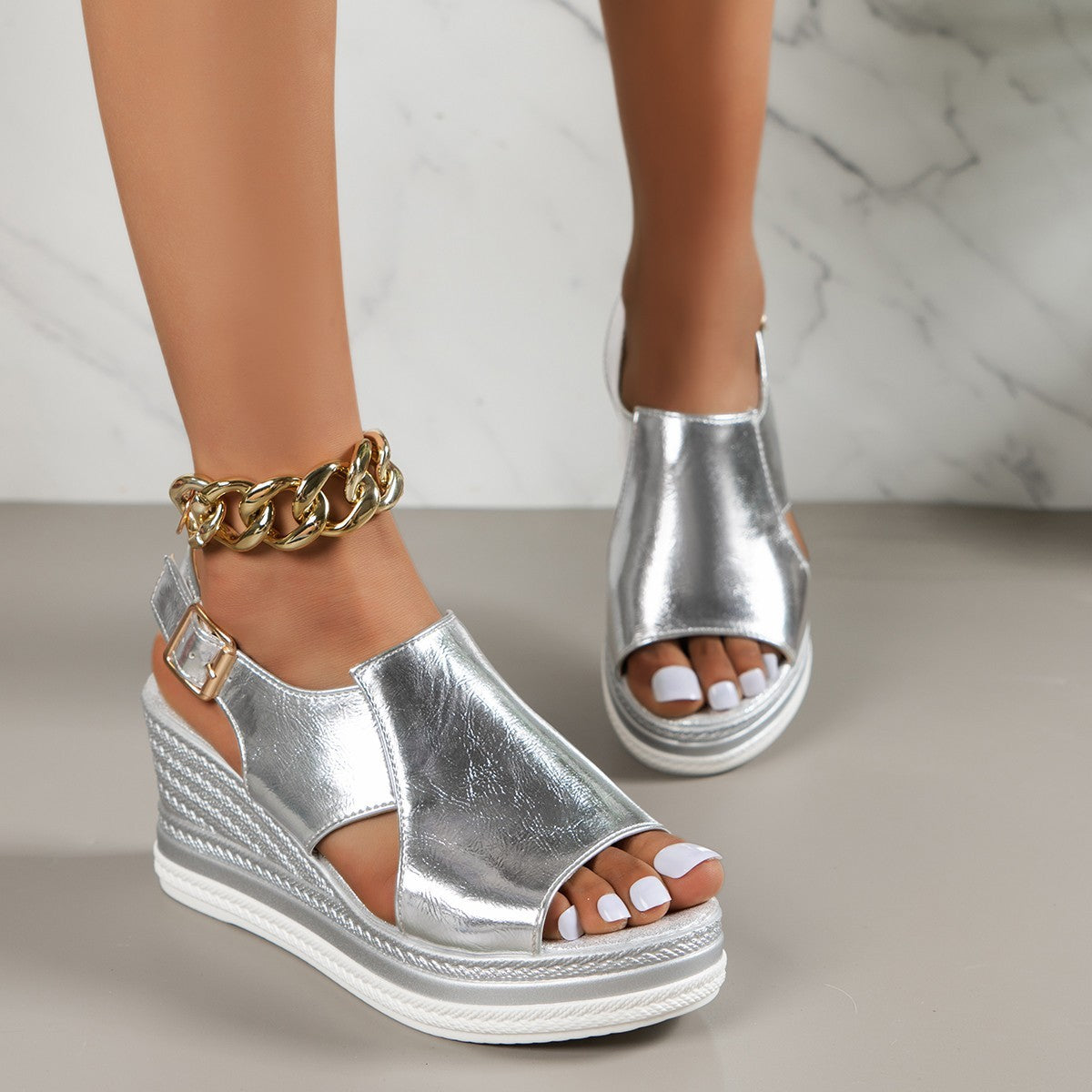 LD | Metallic Leren Wedge Sandalen