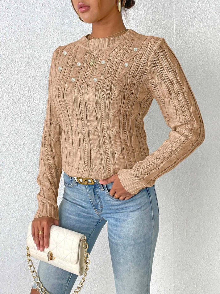 TS | Simple and stylish winter sweater