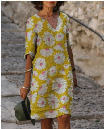 TS | Vintage midi dress with V-neck and half sleeves