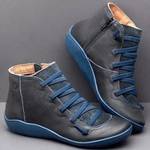 LM | Lively and airy boots