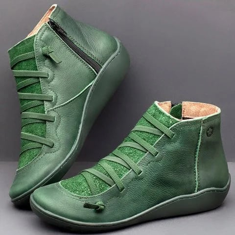 LM | Lively and airy boots