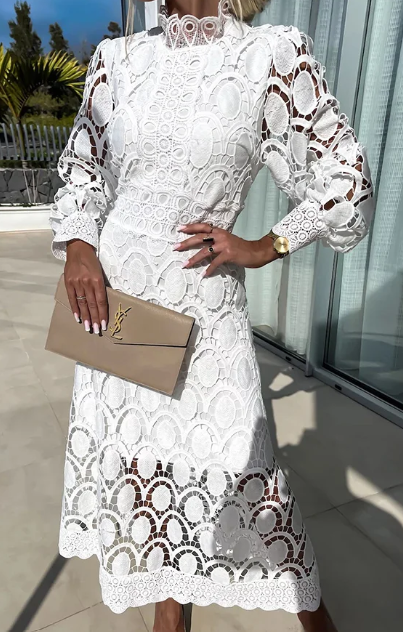 LM | Romantic, sensual and elegant midi dress