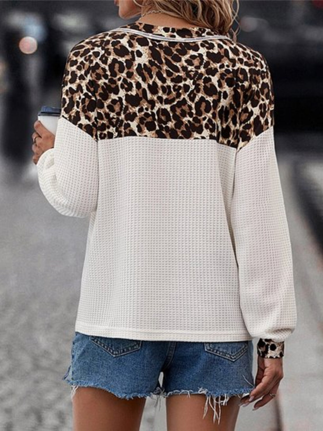 TS | Timeless and stylish winter T-shirt