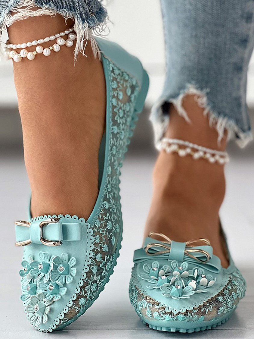 TS | Elegant, floral flats