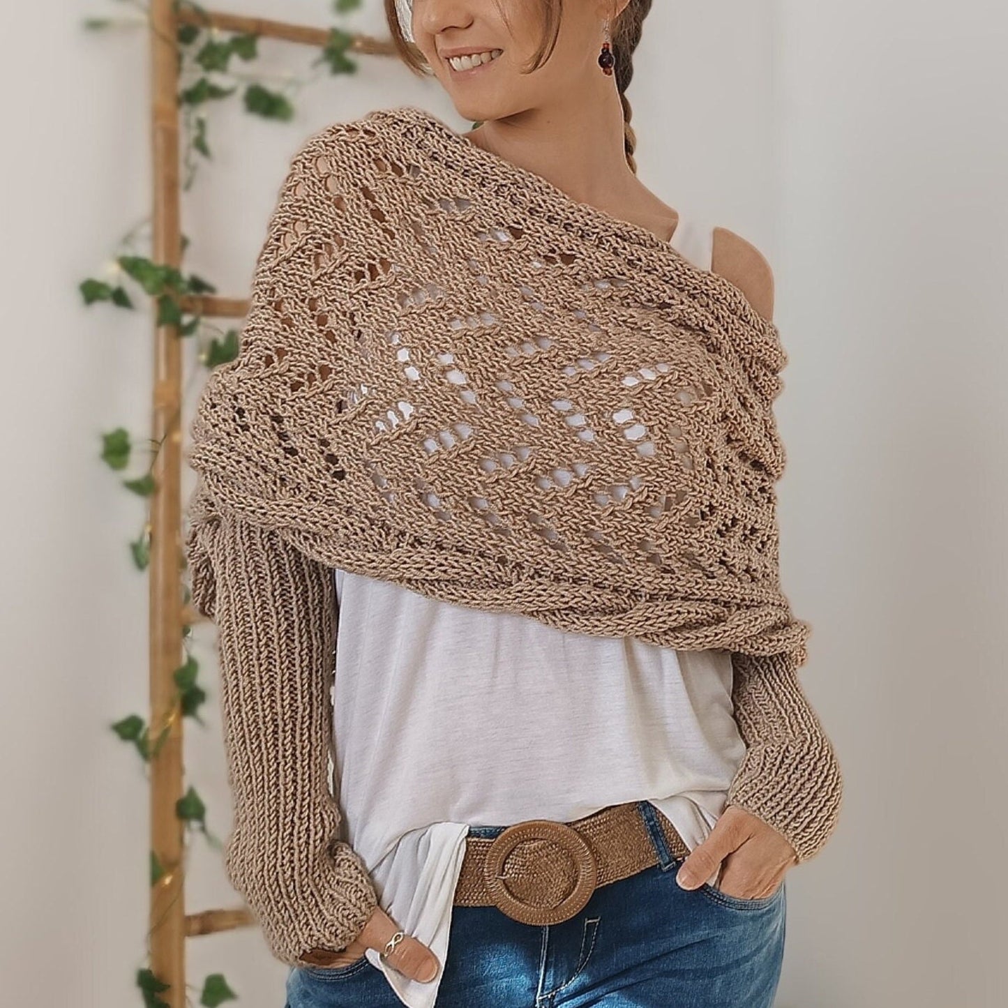 TS | Elegant knitted wrap sweater with openwork detail