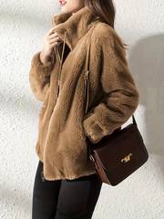 LM | Uncomplicated and chic winter coat