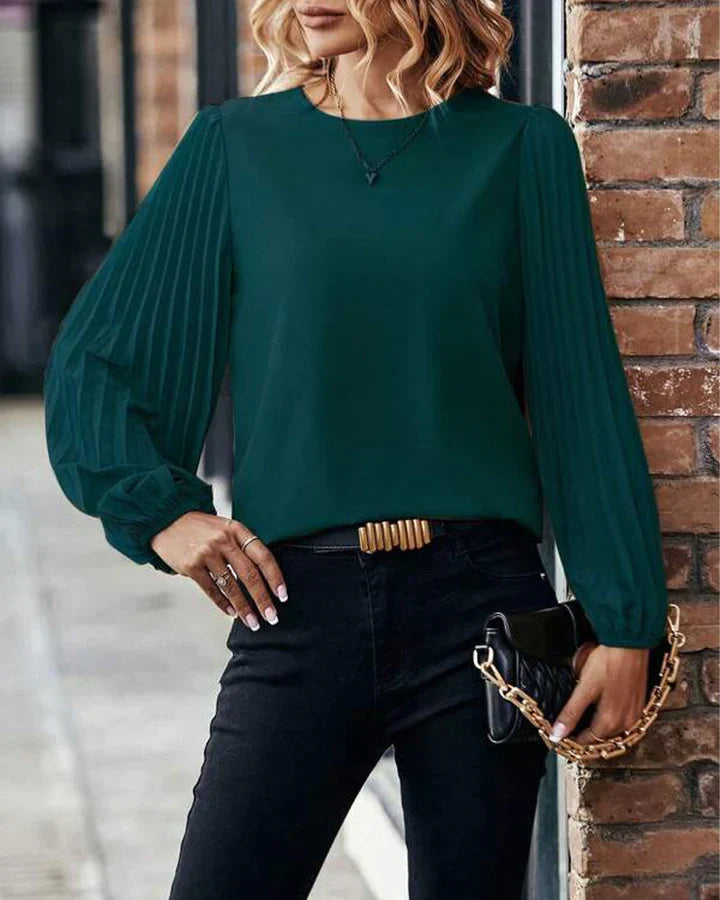 TS | Tailored and elegant winter top