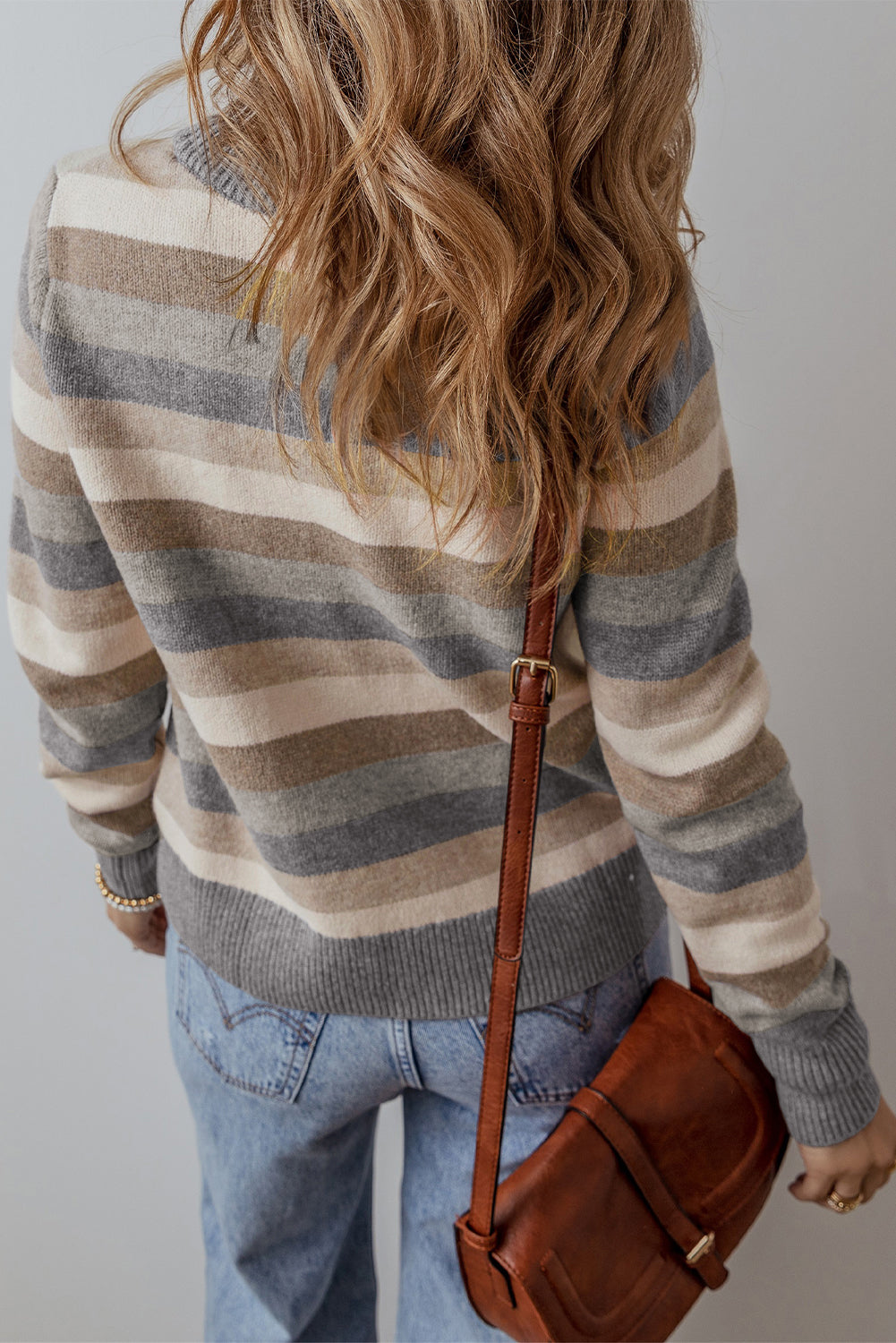 TS | Classic and fashionable winter sweater