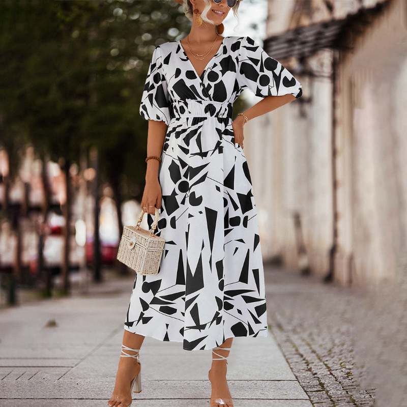 LM | Casual midi dress with V-neckline