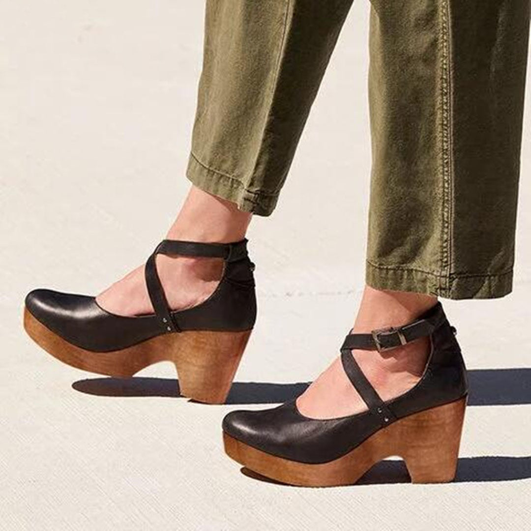 TS | Clunky wedge shoes