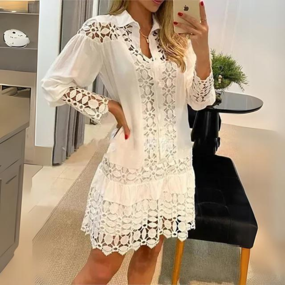 TS | Elegant and feminine lace dress