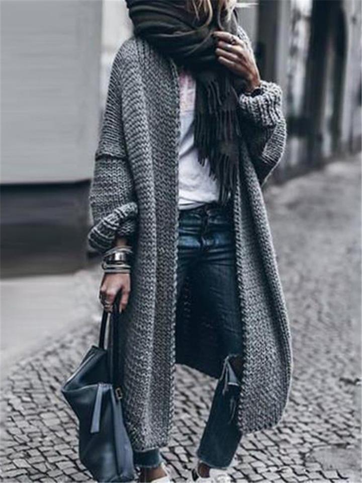 LM | Uncomplicated and chic winter coat