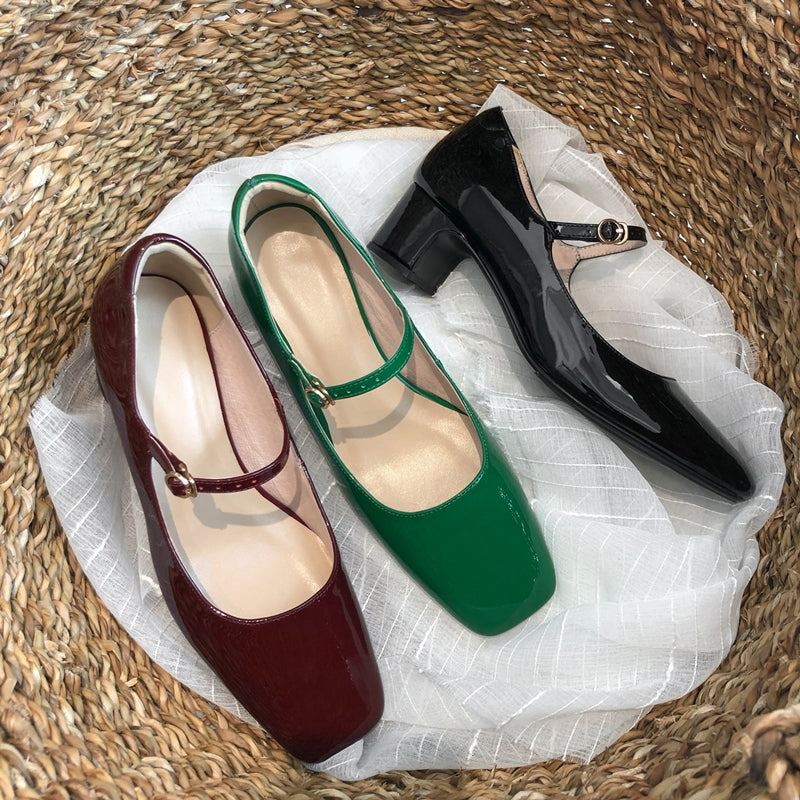 TS | Shoes with shiny block heel