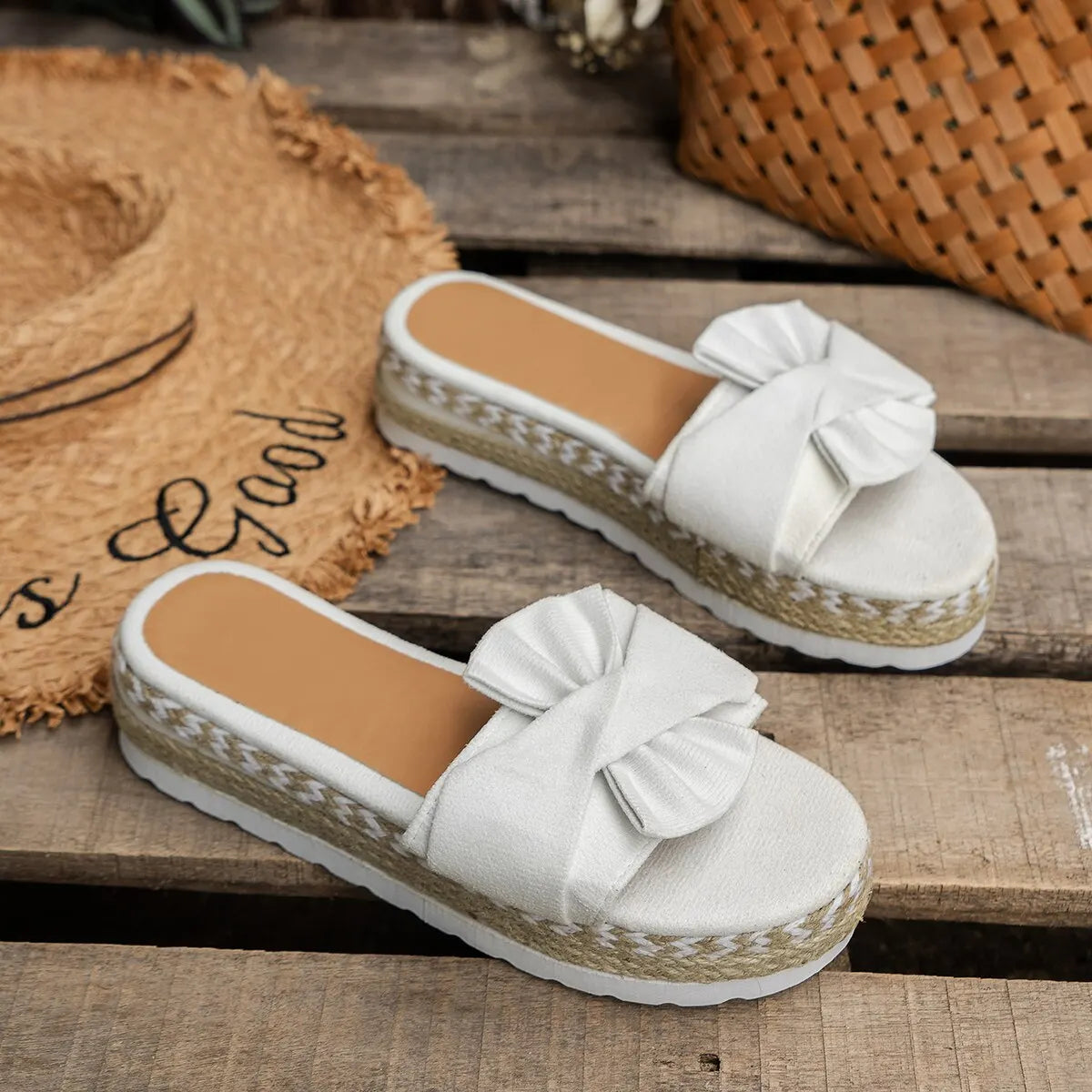 TS | Relaxed and stylish general sandals