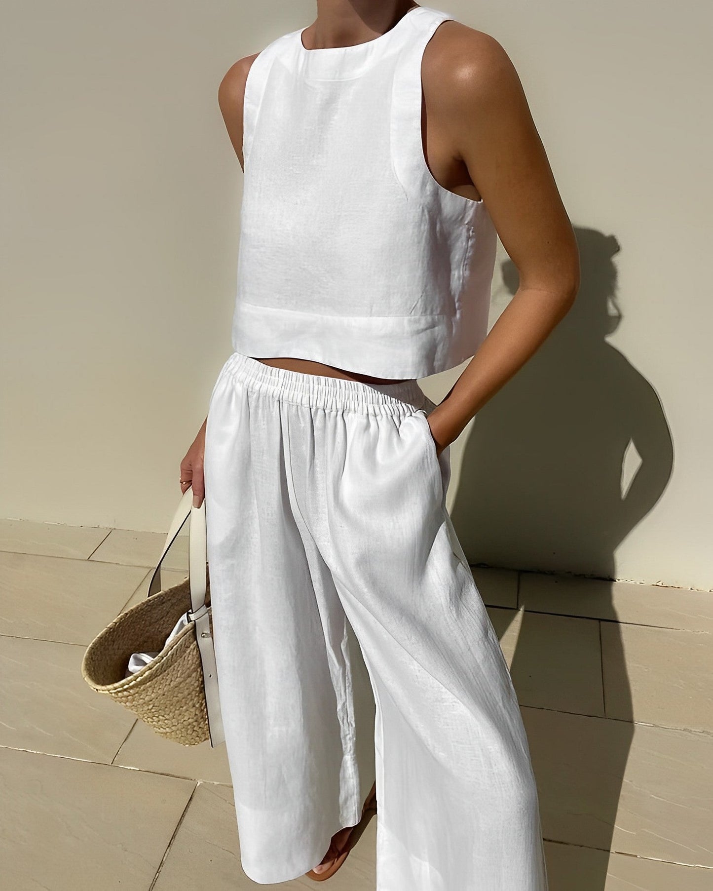 TS | Two-piece sleeveless set