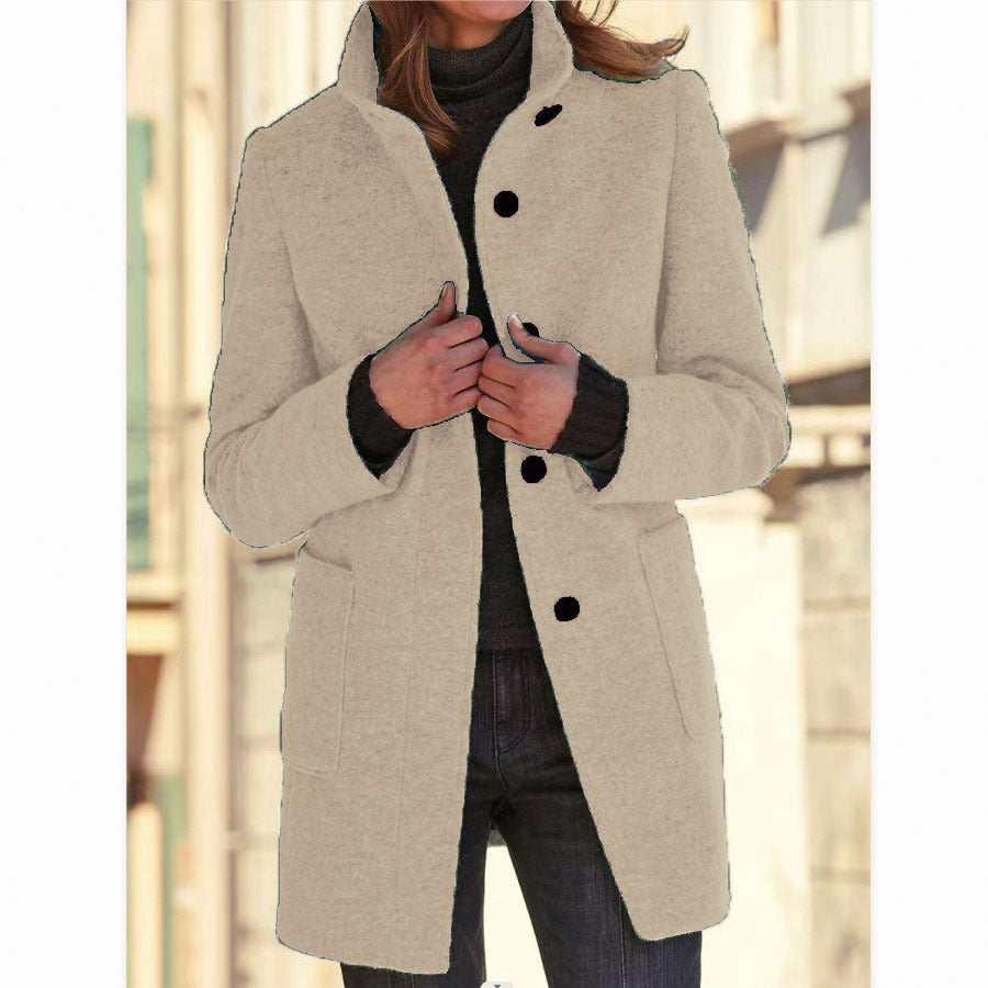 LM | Relaxed and timeless winter coat