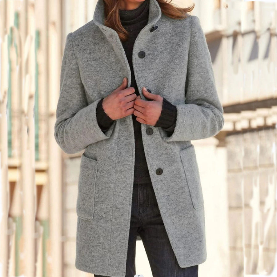 LM | Relaxed and timeless winter coat