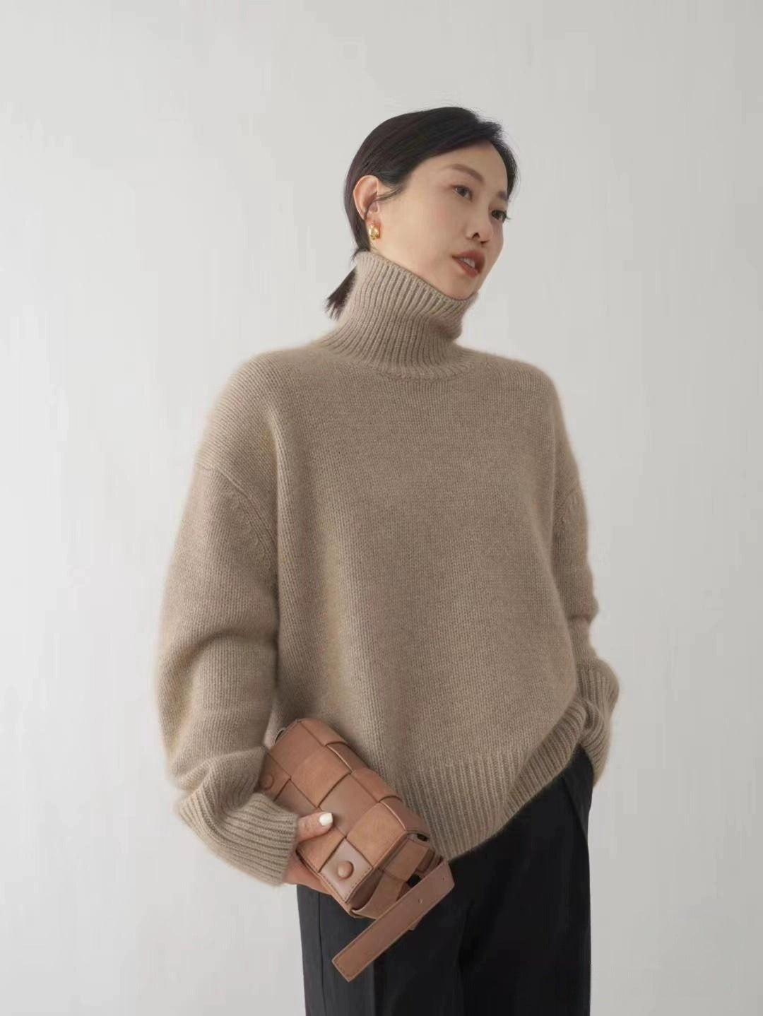 LD | Cosy oversized turtle-neck