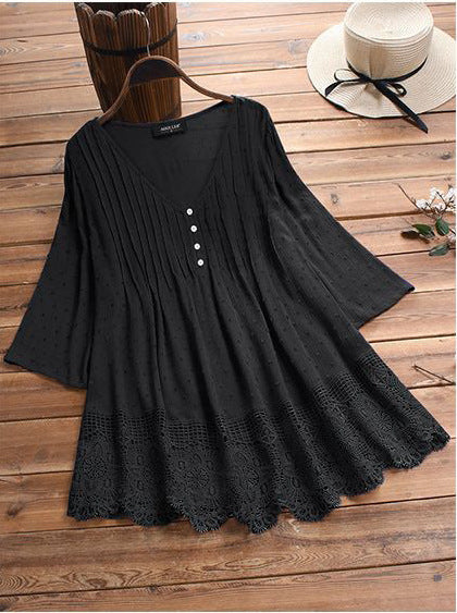 LM | Vintage-inspired and lightweight blouse