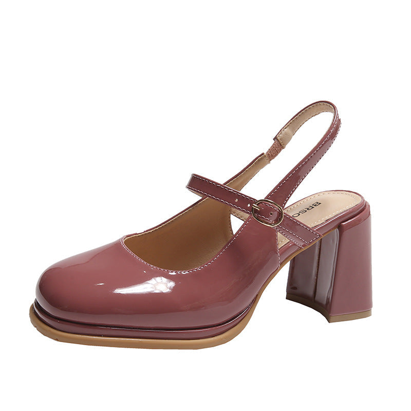 TS | Shoes with chunky heel and adjustable strap