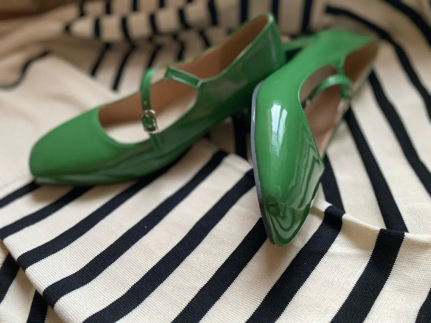 TS | Shoes with shiny block heel