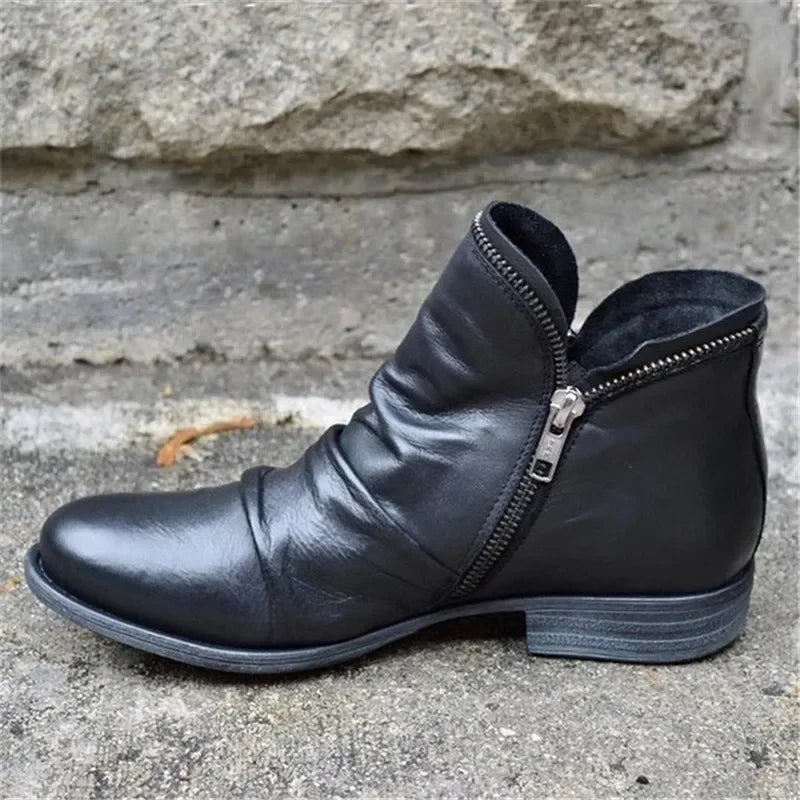 TS | Ankle boot with zipper