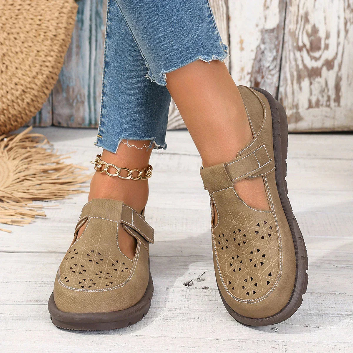 LD | Retro Literatuur Kunst Dikke Tong Grote Teen Sandalen