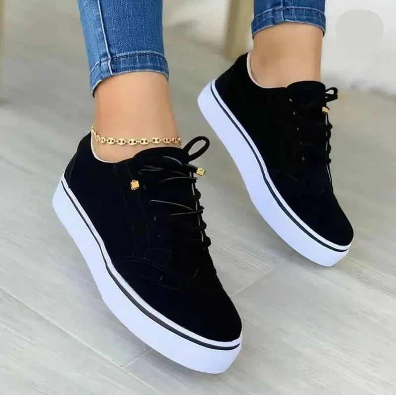 TS | Stylish platform sneakers