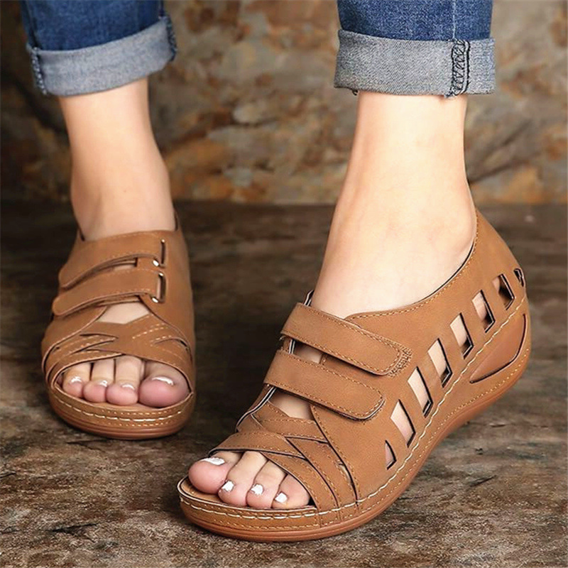 TS | Comfortable and fashionable orthopaedic winter sandals