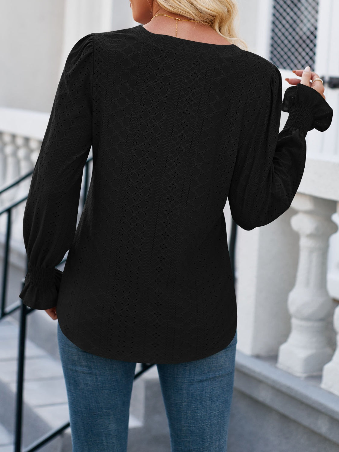 LM | Effortless and chic blouse