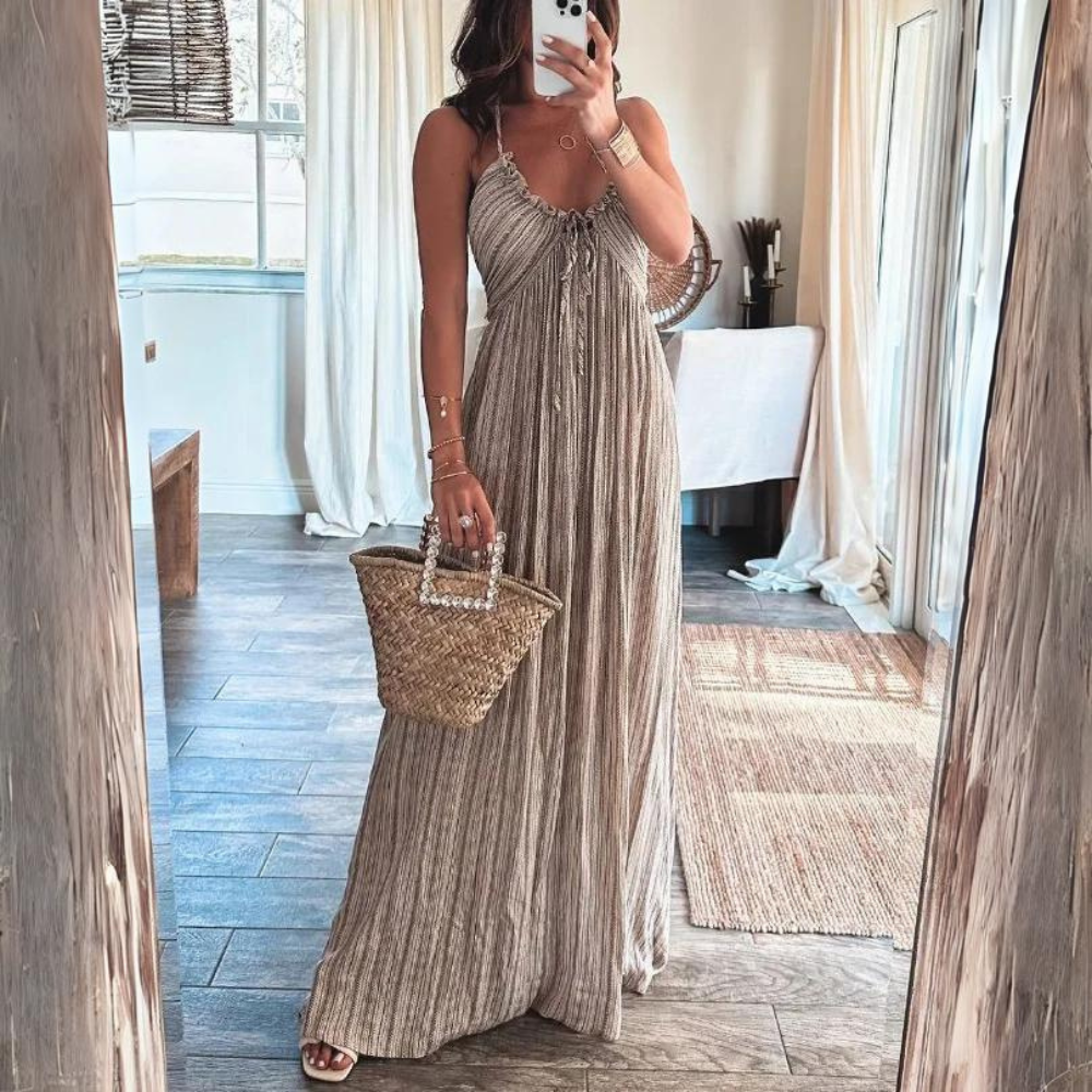 TS | Elegant halterneck dress