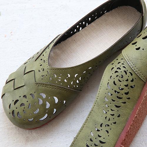 TS | Breathable leather flats in vintage style