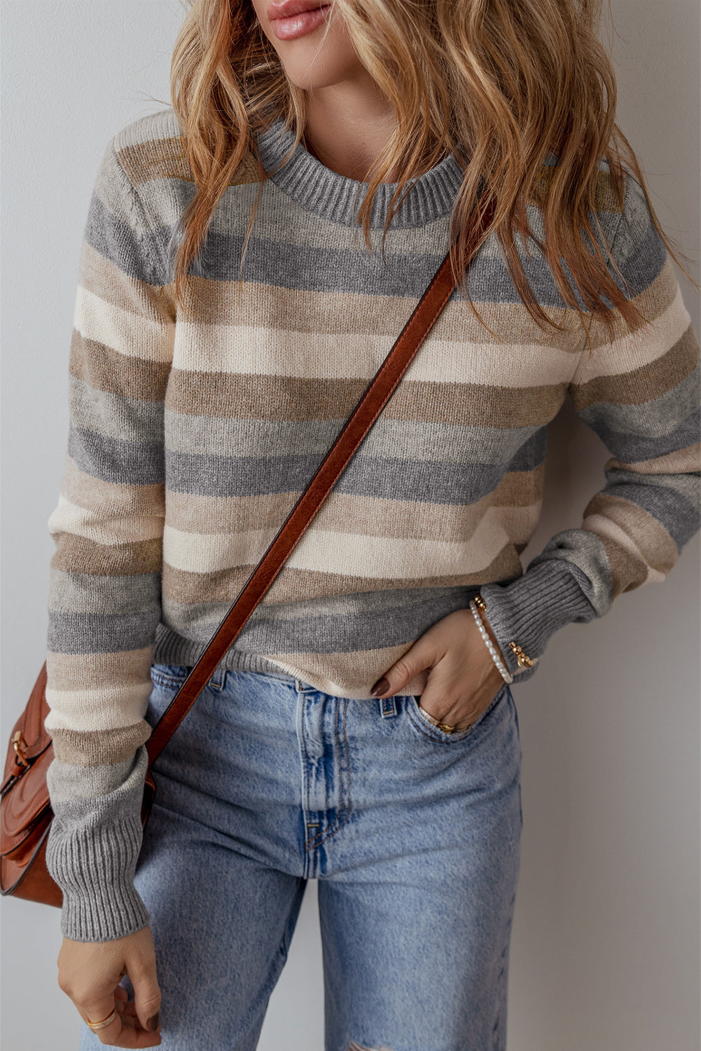 TS | Classic and fashionable winter sweater