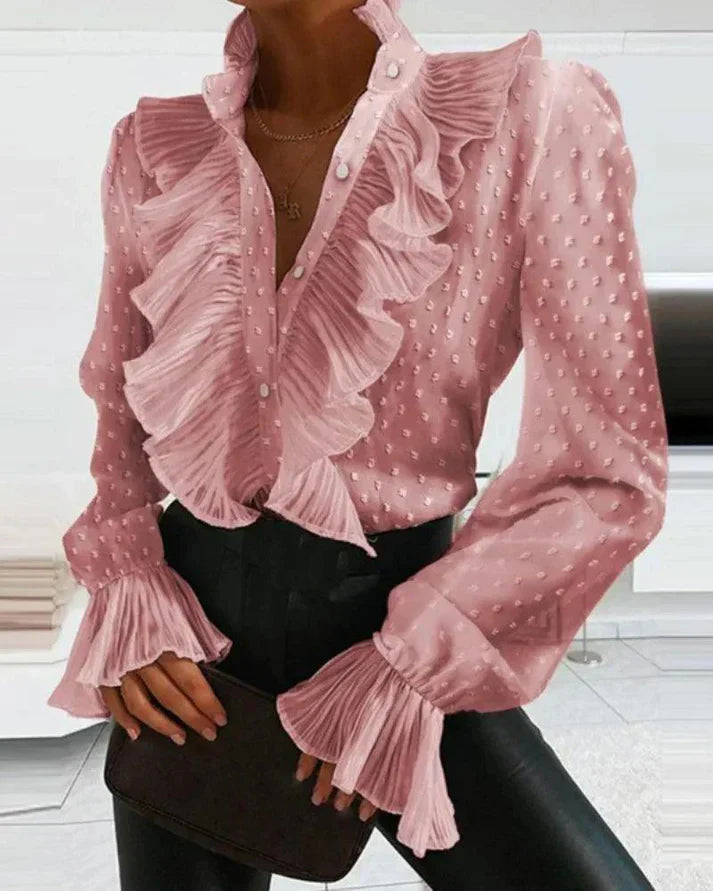 TS | Modern and versatile winter blouse