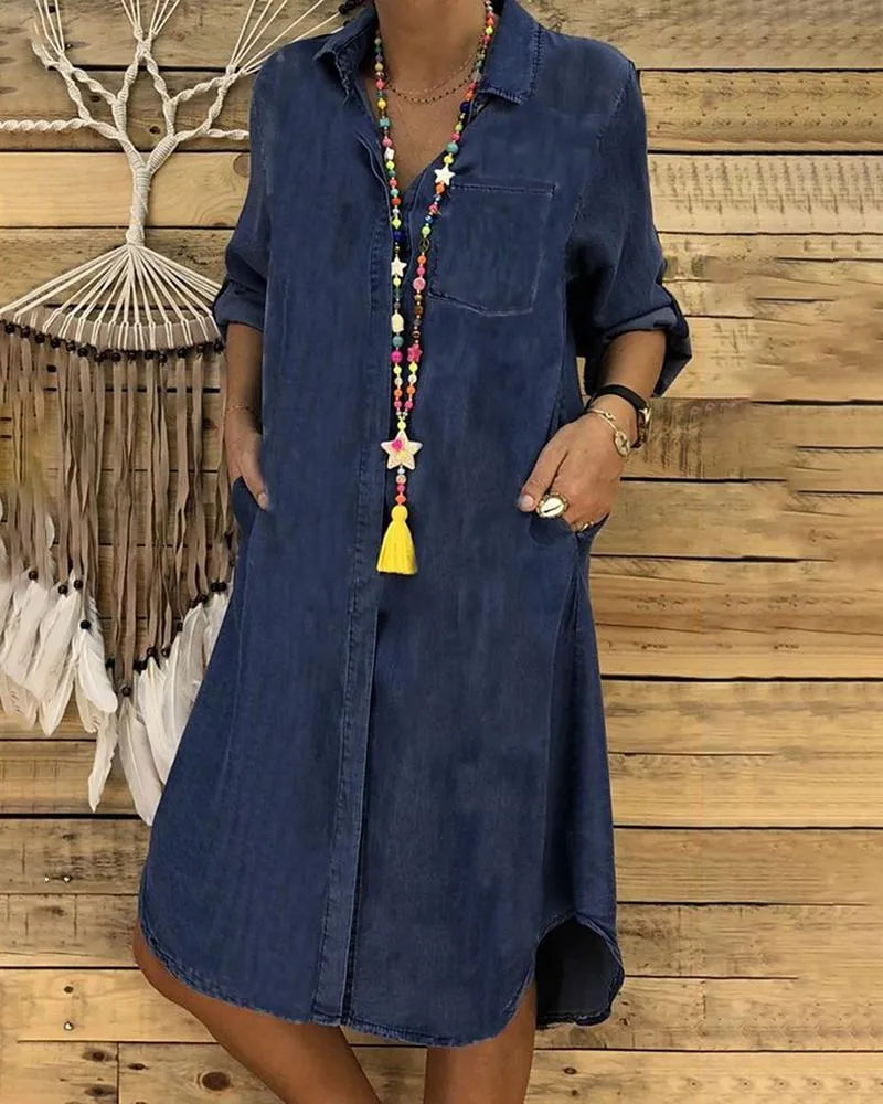 LD Jeans midi-jurk met opgerolde mouwen en borstzak.