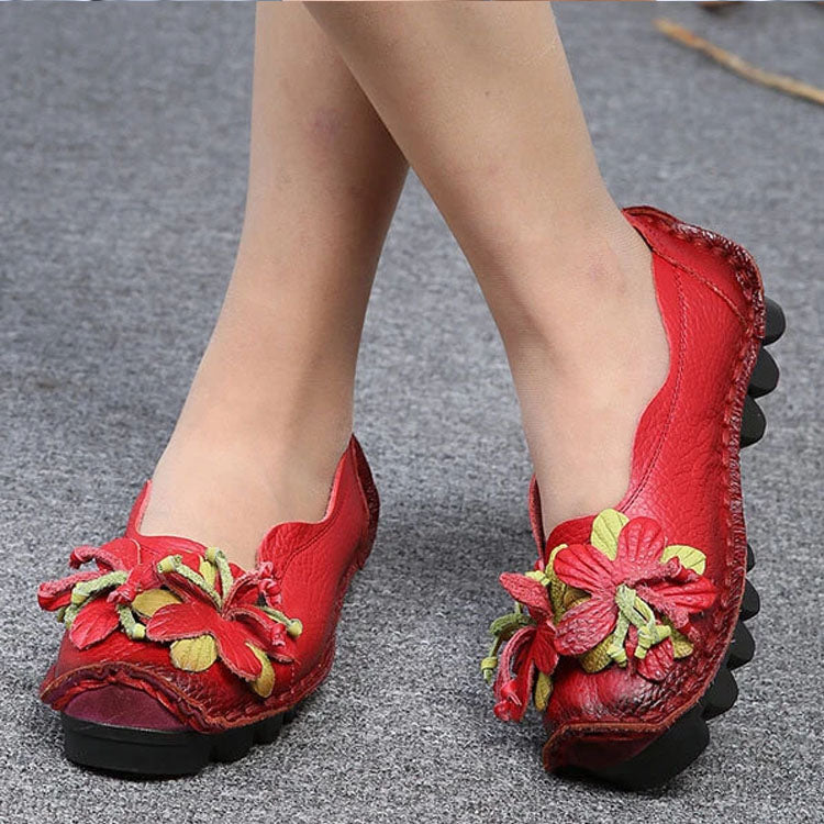 TS | Glamorous casual shoes with floral detail