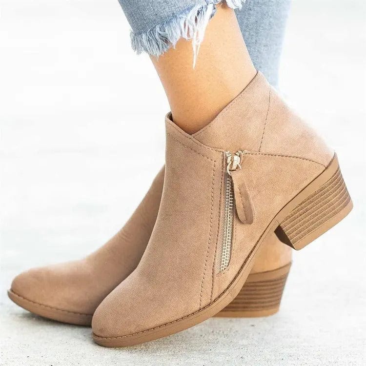 LM | Ankle boots with side zipper and heel