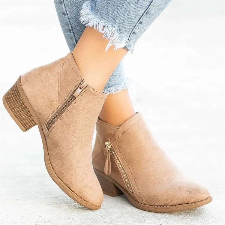 LM | Ankle boots with side zipper and heel