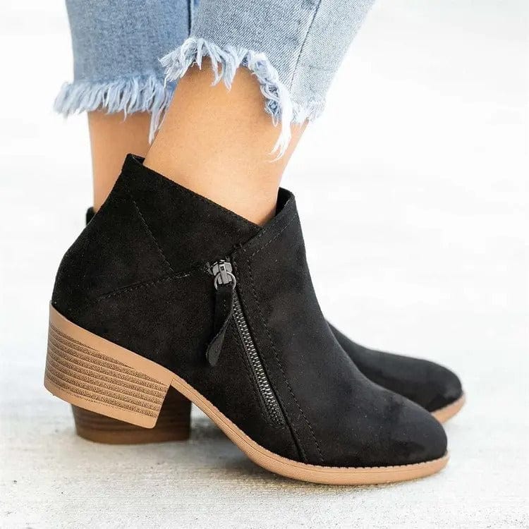LM | Ankle boots with side zipper and heel